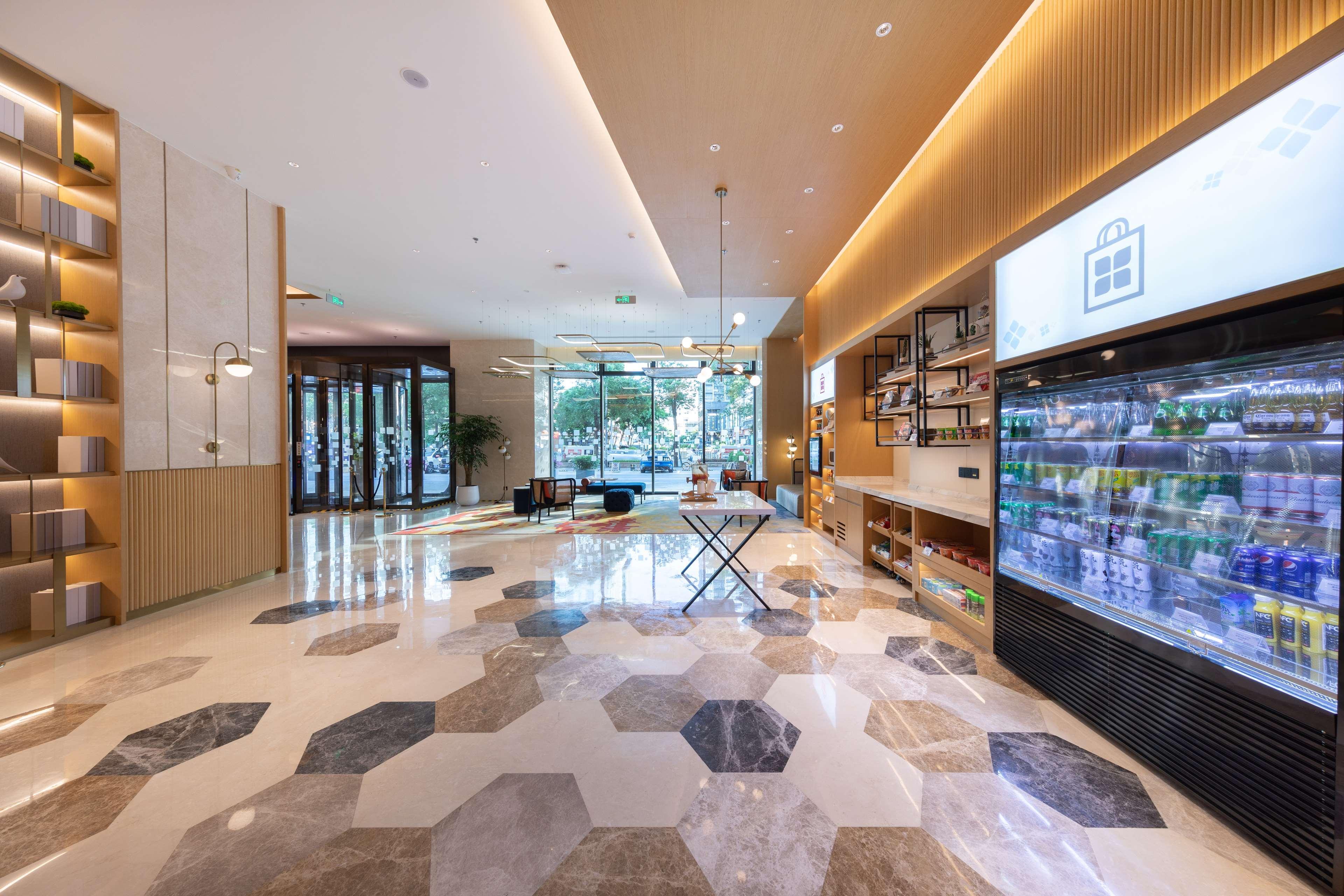 Hilton Garden Inn Shenzhen Nanshan Avenue Екстериор снимка