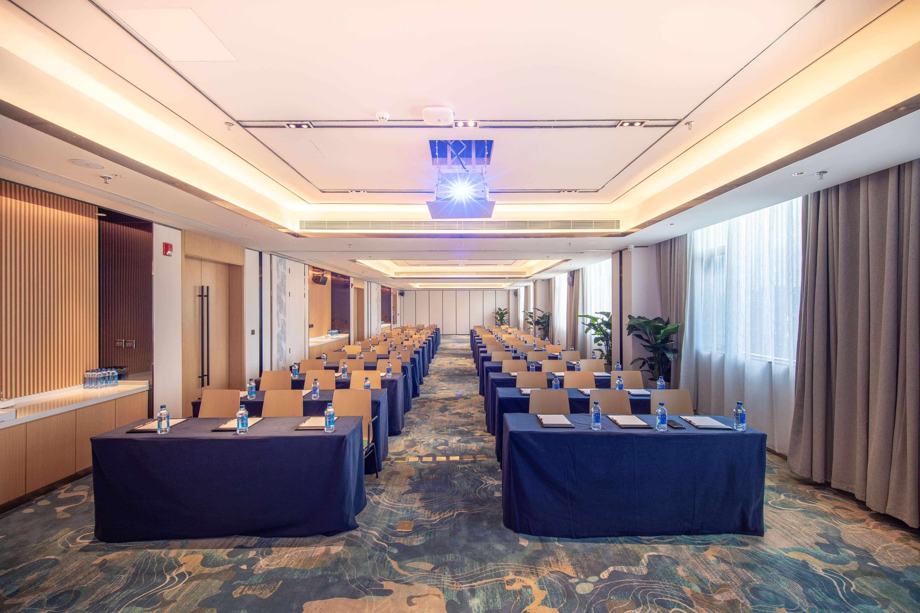 Hilton Garden Inn Shenzhen Nanshan Avenue Екстериор снимка