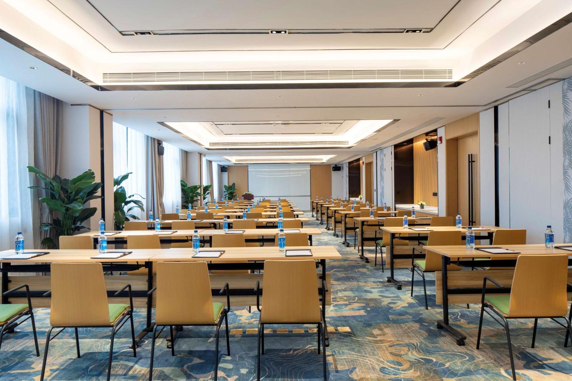 Hilton Garden Inn Shenzhen Nanshan Avenue Екстериор снимка